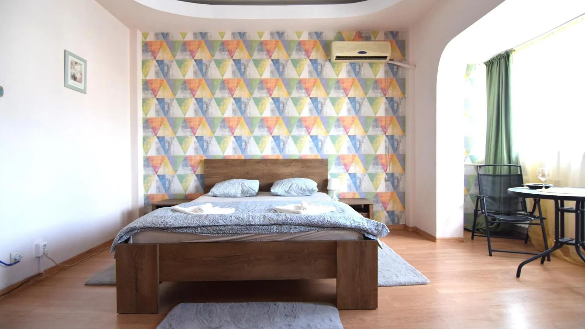 Studio In The Center Of Bucharest Apartment